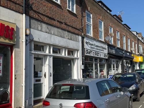 22 Hill Avenue, Amersham, HP6