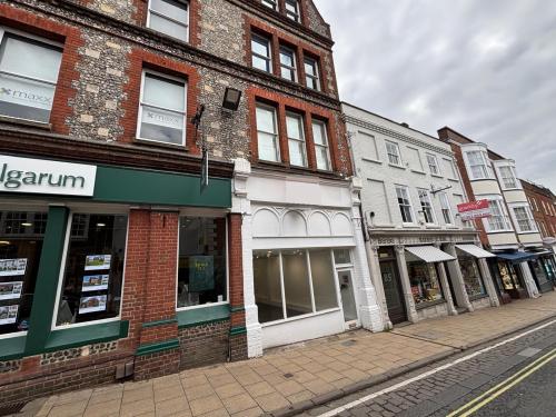 84 High Street, Winchester, SO23