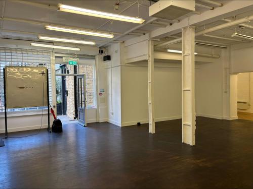 31 Smiths Court, Soho, London, W1D