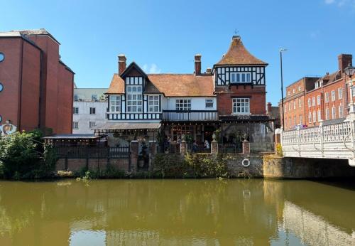 89 High Street, Tonbridge, TN9