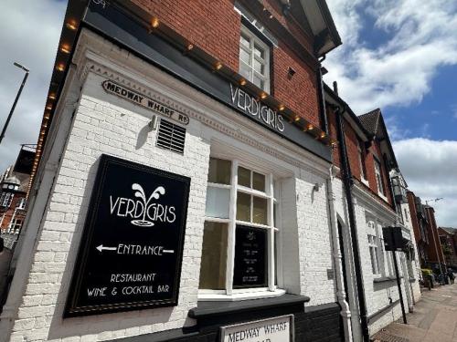 89 High Street, Tonbridge, TN9