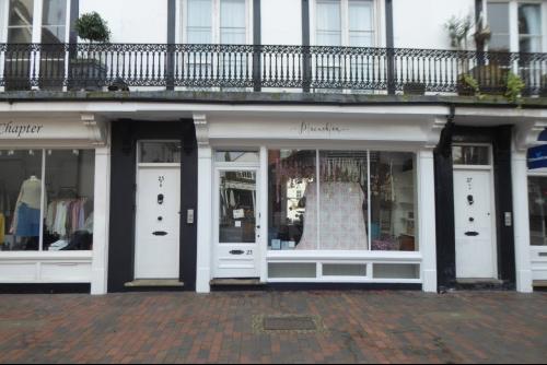 25 The Pantiles, Tunbridge Wells, TN2
