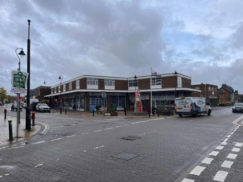 4 Commercial Road, Paddock Wood, Tonbridge, TN12