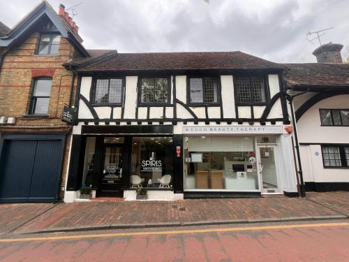 3 & 5 Church Street, Edenbridge, TN8
