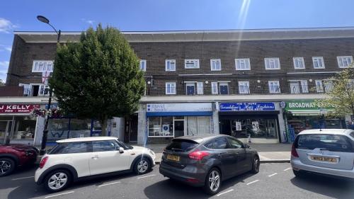 78 The Broadway, Loughton, IG10