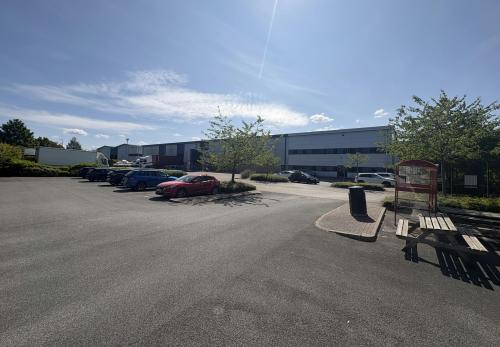 Unit J2, Lowfields Business Park, Lowfields Way, Elland, HX5