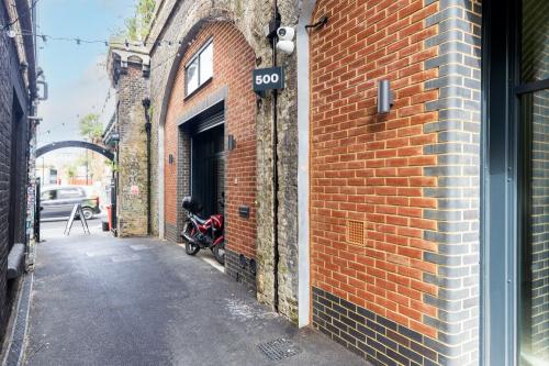 500, 500 Bethnal Green Road, Bethnal Green, London, E2