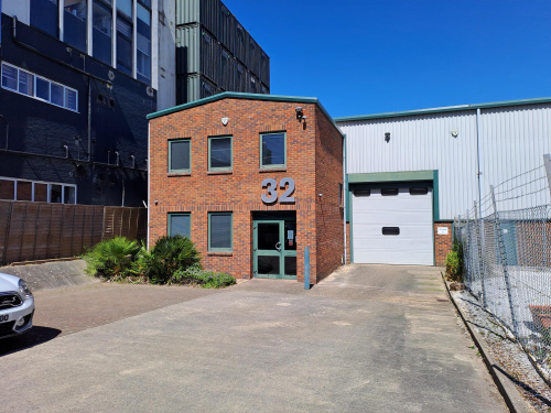 32 Henry Road, Barnet, EN4