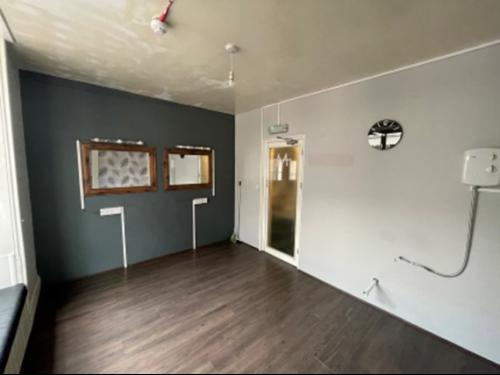 Unit 16, The Arcade, Broadmead, Bristol, BS1