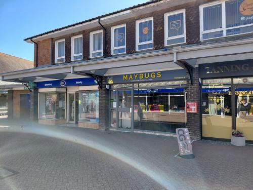 26, Vicarage Field Shopping Centre, Hailsham, BN27