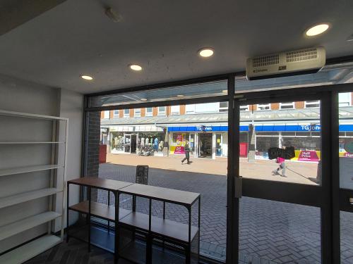 26, Vicarage Field Shopping Centre, Hailsham, BN27