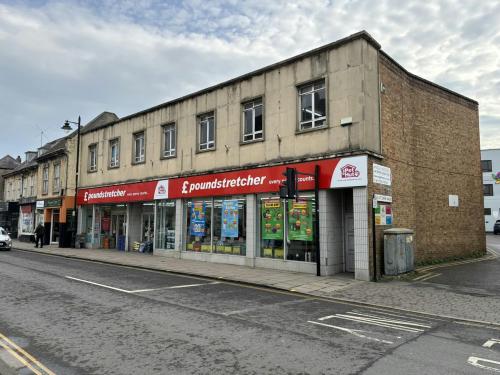 20/22 High Street, Melksham, SN12