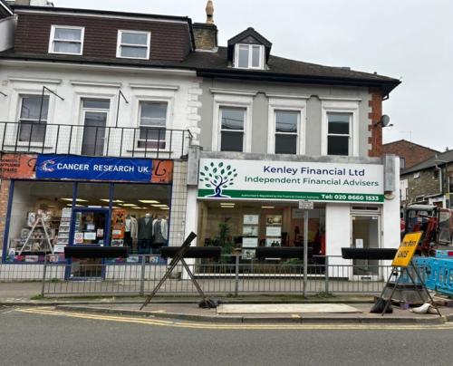 12 Croydon Road, Caterham, CR3