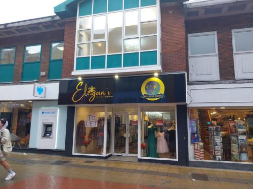 8 The Martlets, Crawley, RH10