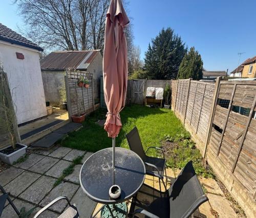 78 High Street, Caterham On The Hill, CR3