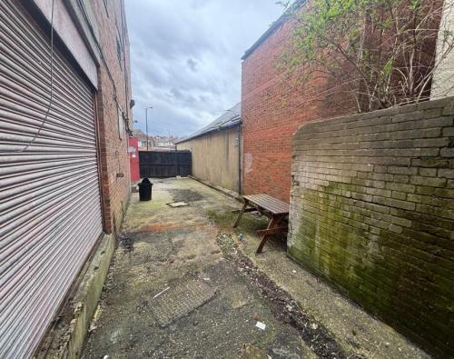 202 Brighton Road, Coulsdon, CR5