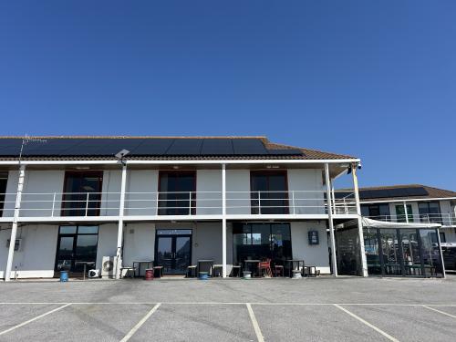 Queen Annes Battery Marina, Commercial Place, Plymouth, PL4