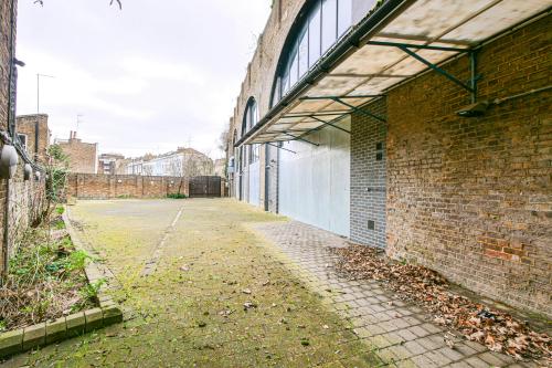 Arches 30-32, Prowse Place, Camden, London, NW1