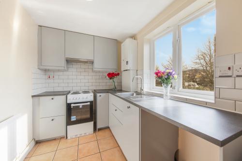 Flat 4, 243 Southampton Way, Camberwell, London, SE5
