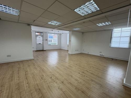 Globe House, 55 Calthorpe Street, Banbury, OX16