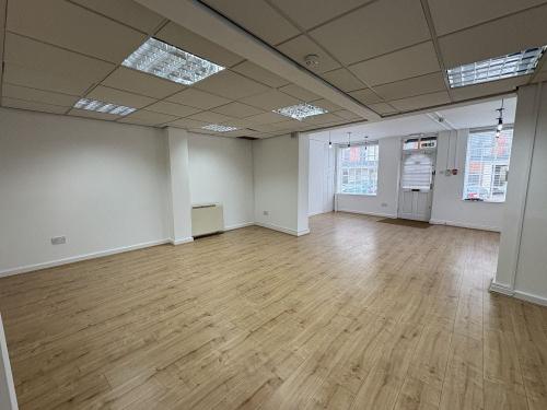 Globe House, 55 Calthorpe Street, Banbury, OX16