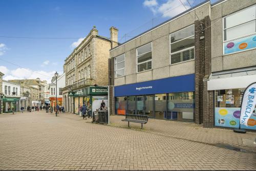 13 Bank Street, Newquay, TR7