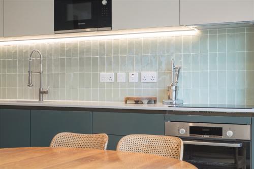 Flat 2 Manerium, Manor Park, Manor Park, London, SE13