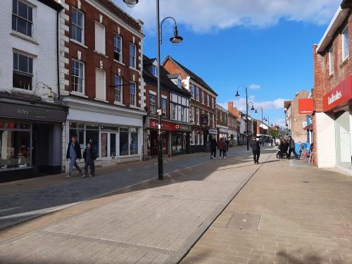 71 High Street, Bromsgrove, B61