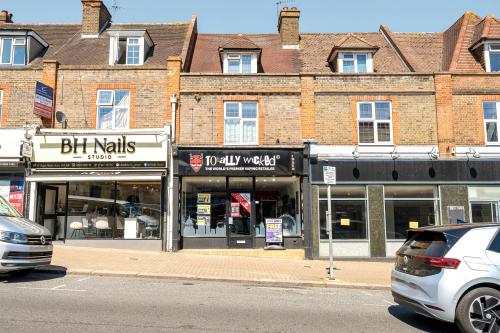 48 Bridge Street, Pinner, HA5