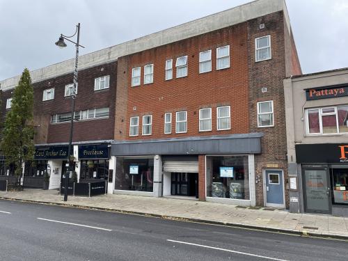 110-112 West Street, Fareham, PO16