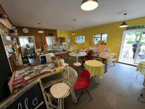 Higham Hill Park Cafe, Hecham Close, Walthamstow, London, E17