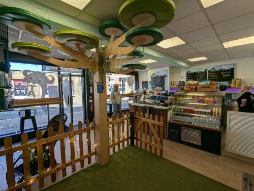 133 High Street, Godalming, GU7