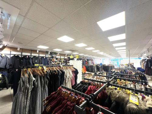 45/45A, West Street, Horsham, RH12