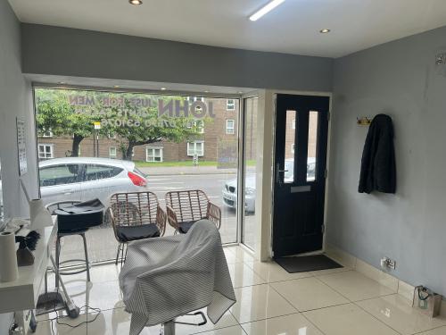 17-17a Crookes, Sheffield, S10
