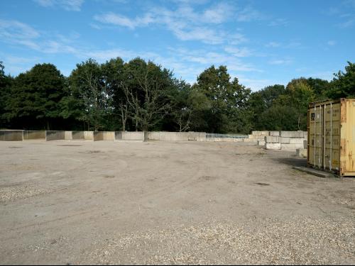 New Road, Windlesham, GU20