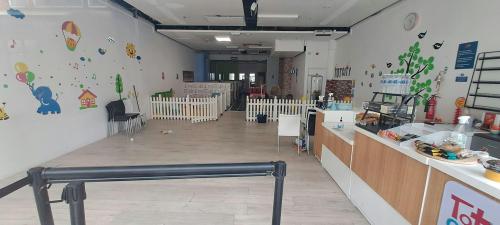 Unit 7, Montague Centre, Worthing, BN11