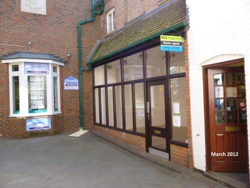 The Haybarn and Annexe, 25 Piries Place, Horsham, RH12