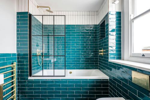 4 Chatsworth Road, Clapton, London, E5