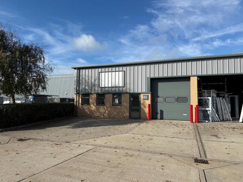 Unit D1, Dolphin Enterprise Centre, Evershed Way, Shoreham-By-Sea, BN43
