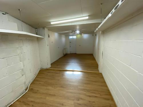 Crossgates Shopping Centre, 58 Austhorpe Road, Crossgates, Leeds, LS15
