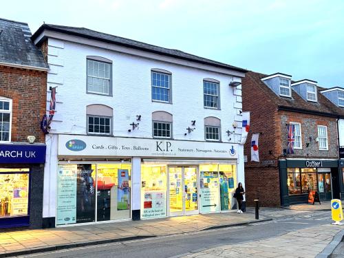 18 Market Place, Wallingford, OX10