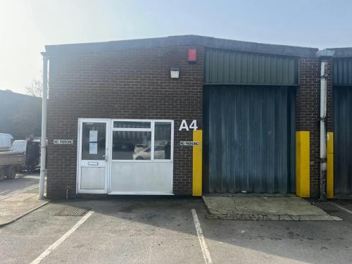 Unit A4 Erin Trade Centre, Bumpers Farm, Chippenham, SN14