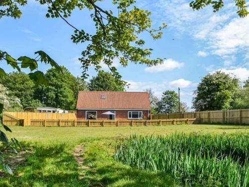 Lot 5 Emmotland Fisheries, Howes Lane, Emmotland, North Frodingham, YO25