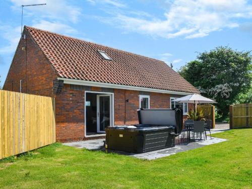 Lot 5 Emmotland Fisheries, Howes Lane, Emmotland, North Frodingham, YO25