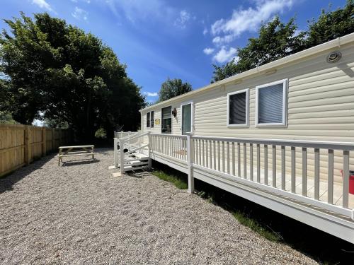 Lot 3 Emmotland Fisheries, Howes Lane, Emmotland, North Frodingham, YO25