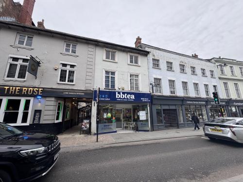 43 High Street, Bedford, MK40