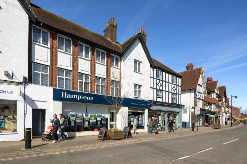 1/3 Sycamore Road, Amersham, HP6