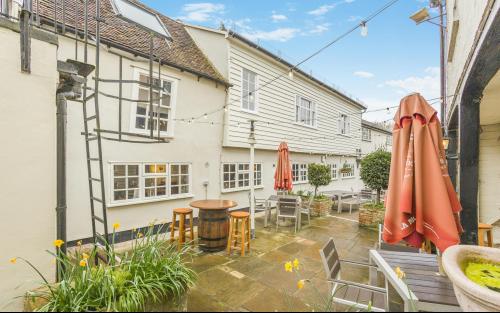 The Whit Hart, 11-13 Market End, Coggeshall, Colchester, CO6