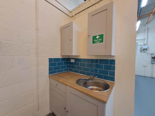 Unit 3, Hollin Lane, Stacey Bushes, Milton Keynes, MK12