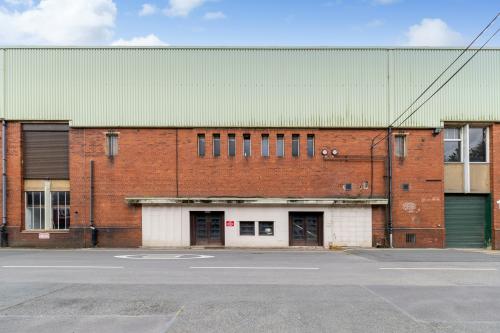 Unit 12B, Leeds Bradford Airport Industrial Estate, Leeds, LS19